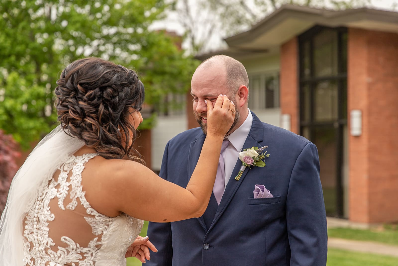 spring wedding in Missouri