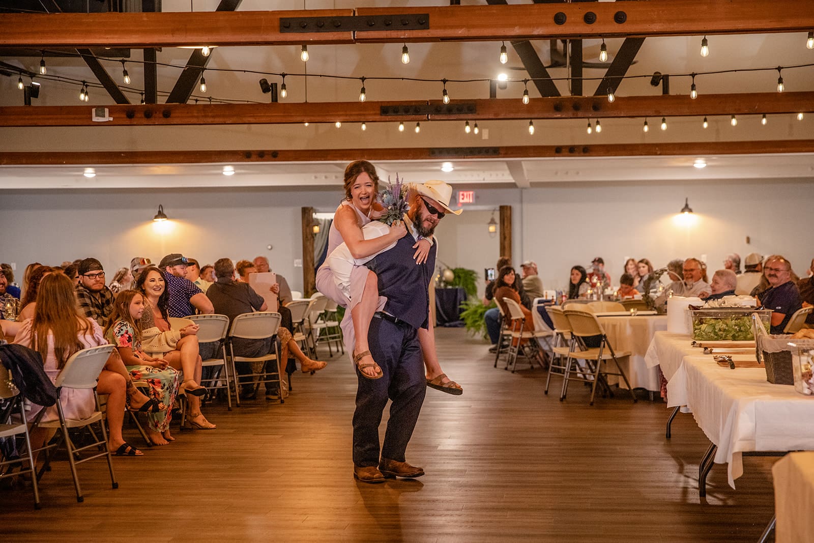 spring wedding in Missouri